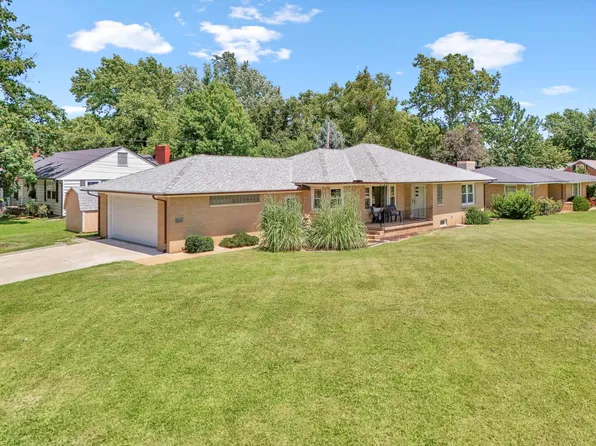 620 W Broadway St, Newton, KS 67114