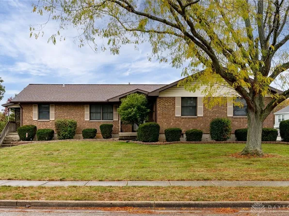 2162 Casa Grande Ct, Xenia, OH 45385