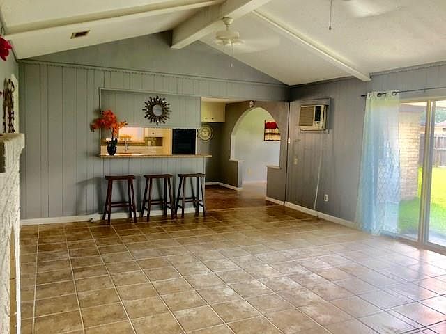 1st image of 6135 Hesta Ln