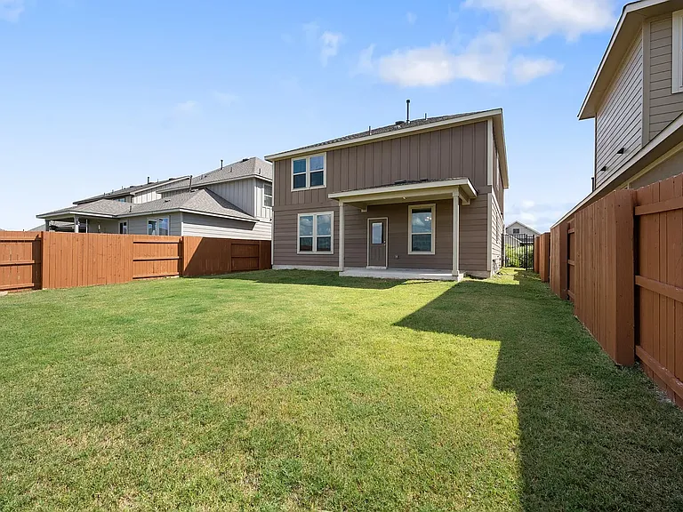 110 Russet Trl — Photo 34