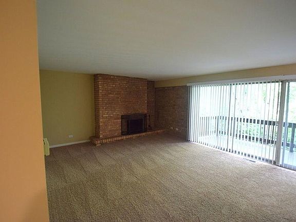 5th image of 5513 Lakeside Dr #123-3B