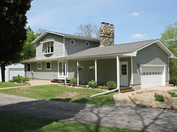 117 Doe Ln, Denver, IA 50622