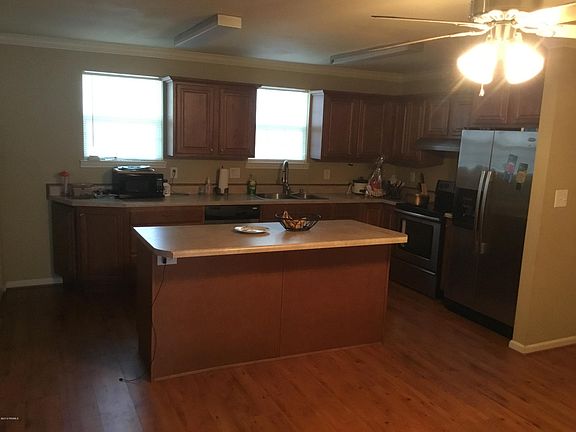 4th image of 407 Robertson St