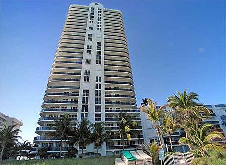 1st image of 16711 Collins Ave