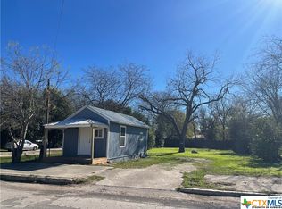 519 Jones Ave, Seguin, TX 78155