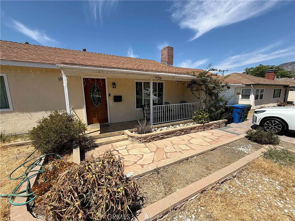 2 bed, 950 sqft, $2,999 — Photo 2