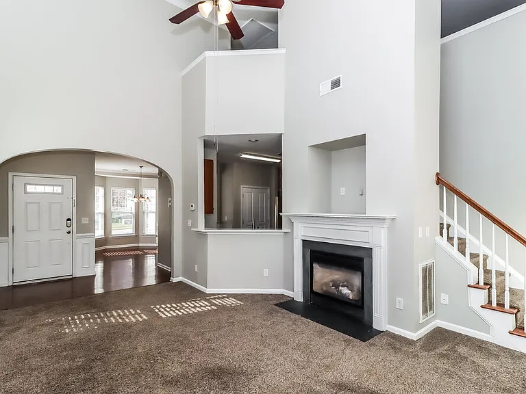 1610 Bitter Creek Dr — Photo 6