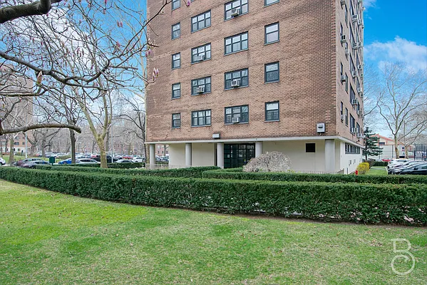 Sold by Compass | media 15