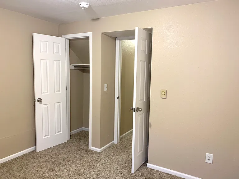 1700 Erin Ct #B — Photo 14
