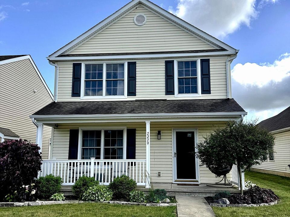 1st image of 2279 Dunvegan St