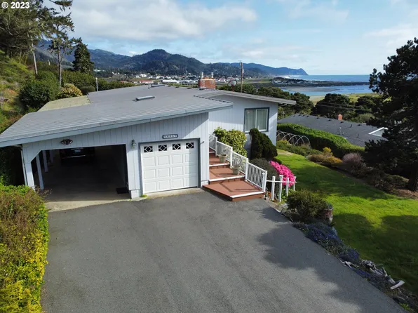 94060 Doyle Point Rd, Gold Beach, OR 97444