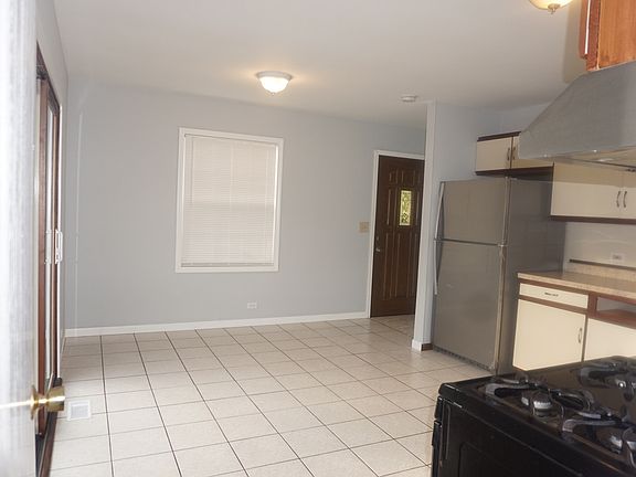 3rd image of 312 Ferndale Dr
