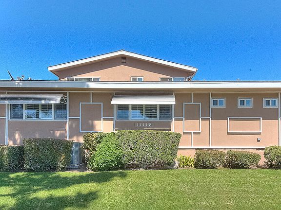 2nd image of 11118 Crenshaw Blvd #1