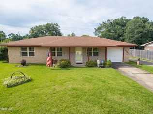 1122 Leigh St, Long Beach, MS 39560