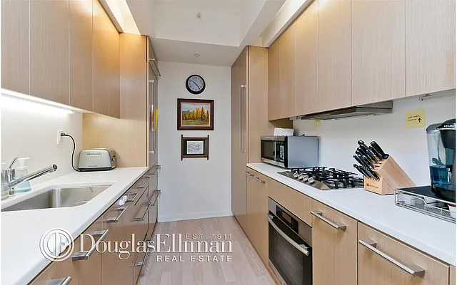Rented by Douglas Elliman | media 11