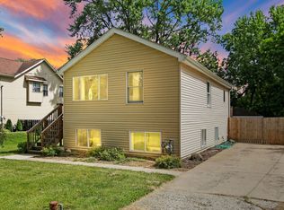 22679 W Ridge Dr, Antioch, IL 60002