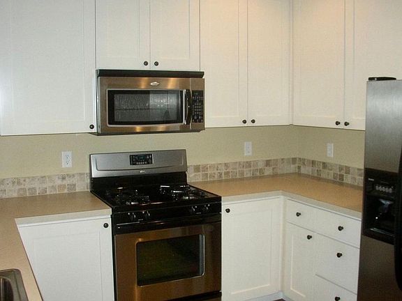 3rd image of 5930 NE 48th St