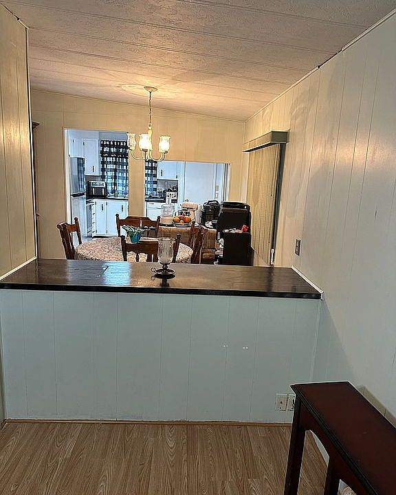 1st image of 4004 Briaridge Cir E