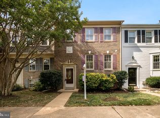 2410 Falls Place Ct, Falls Church, VA 22043
