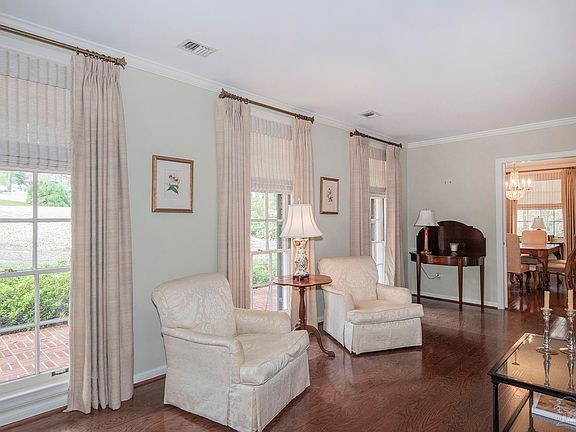 4th image of 4130 Menendez Dr