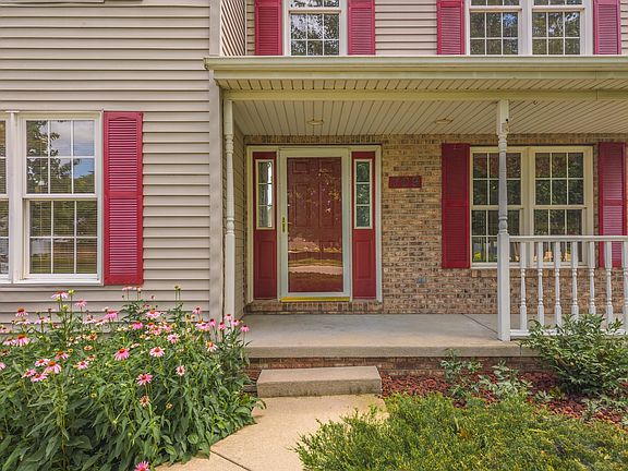 3rd image of 709 Platt Way