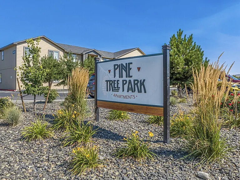 Entrance to Pine Tree Park