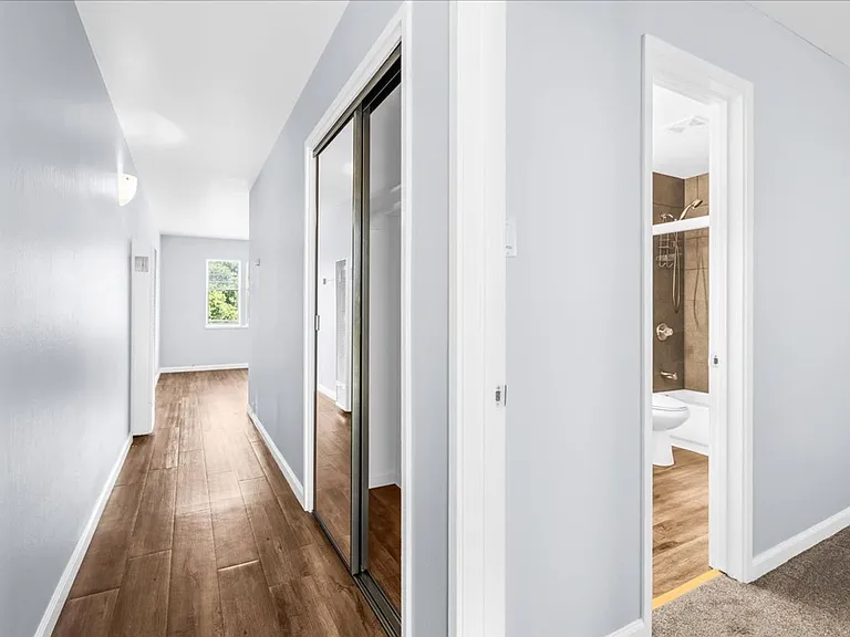 2500 Dana St — Photo 23