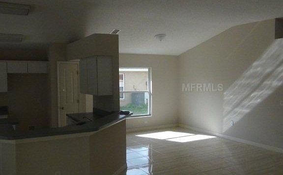 5th image of 10286 Oasis Palm Dr