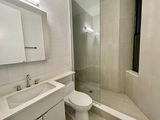 Rented by REAL New York | media 23