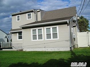 5th image of 713 Pleasant Ave