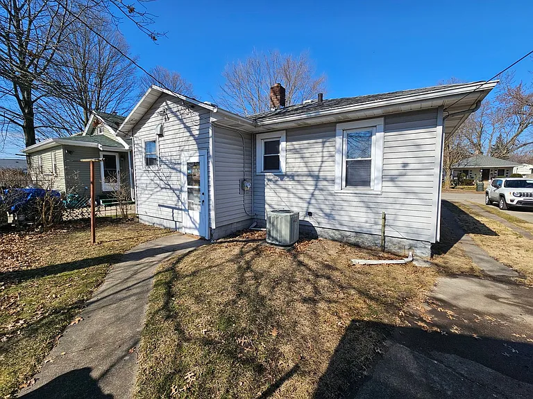 3022 Hartzer St — Photo 6