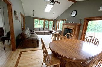 DIning room- Hardood flr!