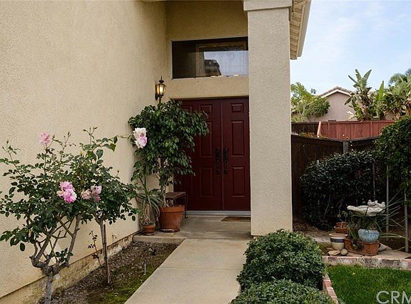 4th image of 3196 Rowena Dr