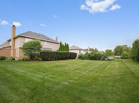 2nd image of 12446 W Yorkshire Dr