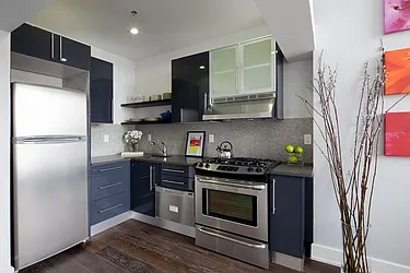 Sold by aptsandlofts.com