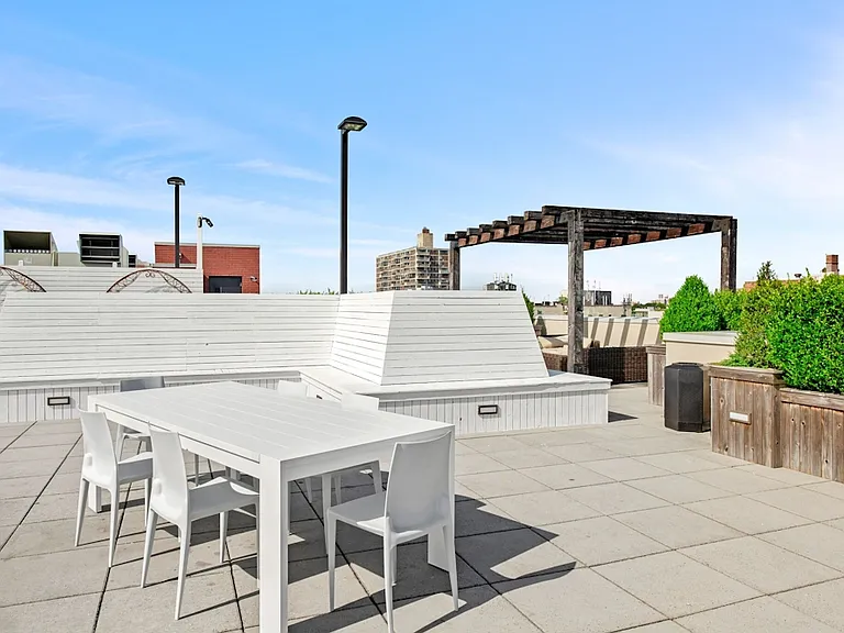 301 Sullivan Pl #5H — Photo 26