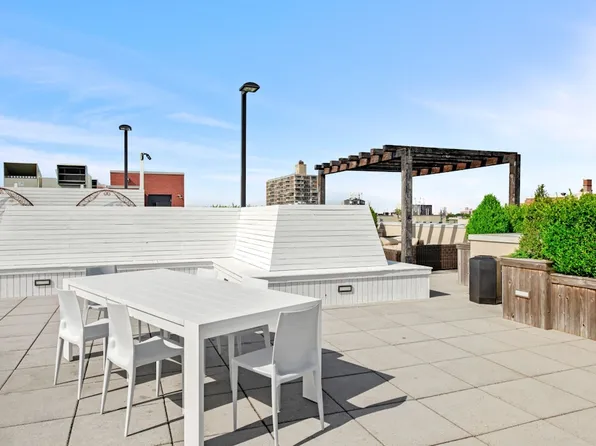 301 Sullivan Place image 27 of 36