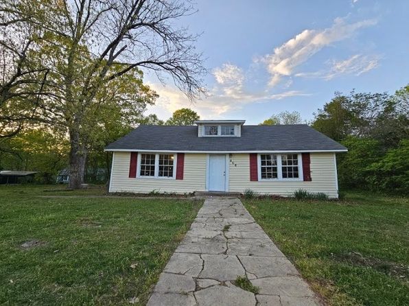 406 Westgate Dr