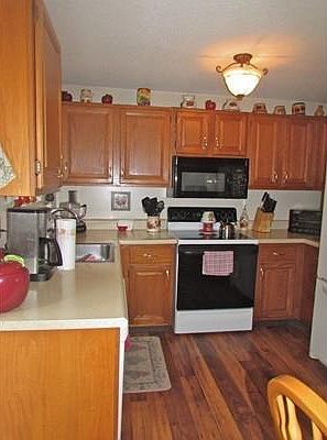 2nd image of 417 Farrwood Dr