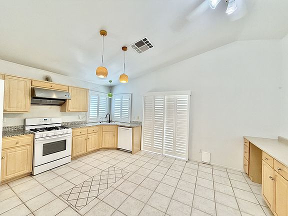 5th image of 8319 Haven Cove Ave