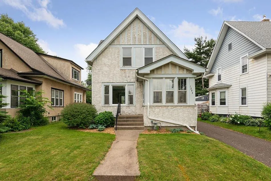 1284 Taylor Ave