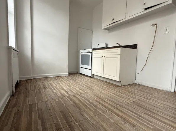 2965 Decatur Avenue image 4 of 4