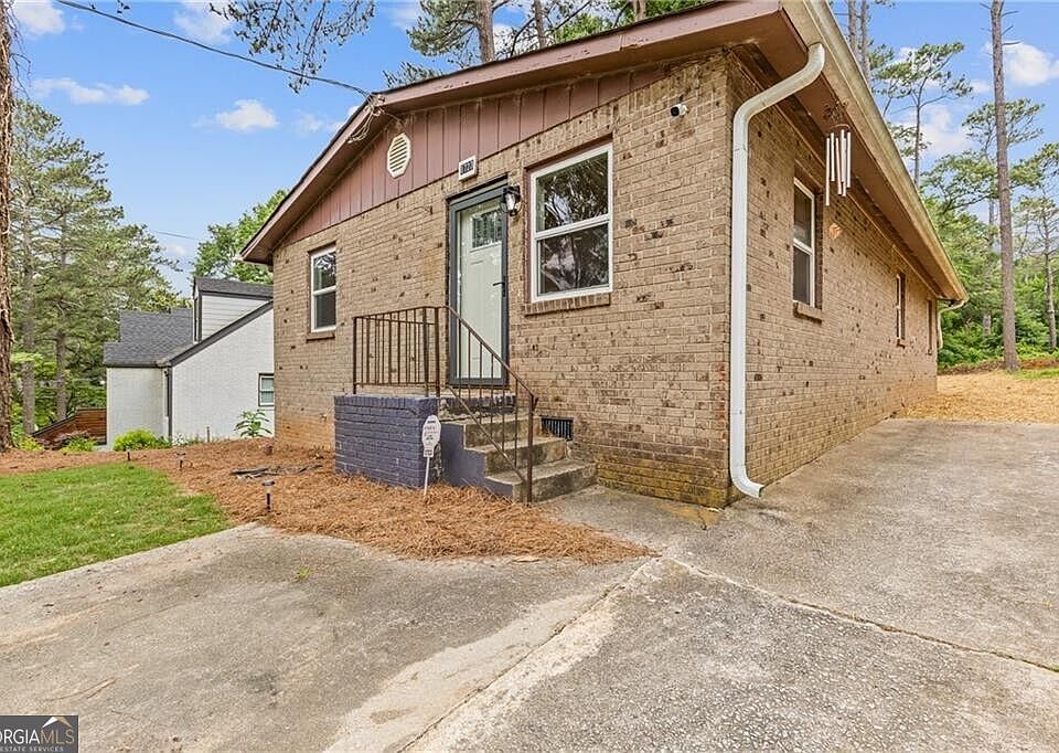 1st image of 1723 S Alvarado Ter SW