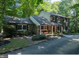 401 Walnut Hill Rd, West Chester, PA 19382