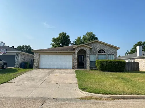 4024 Periwinkle Dr Photo 1