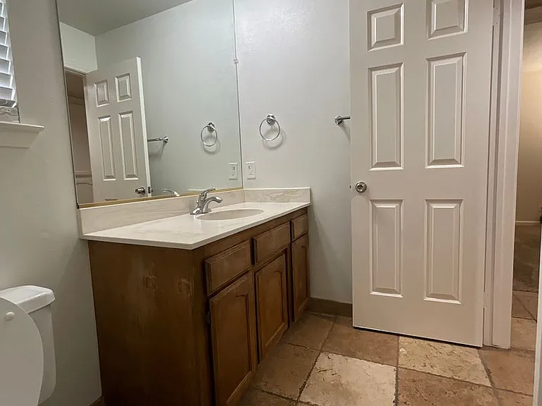 6357 N Barcus Ave — Photo 10