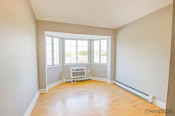 Sold by Chantior Real Estate LLC | media 11