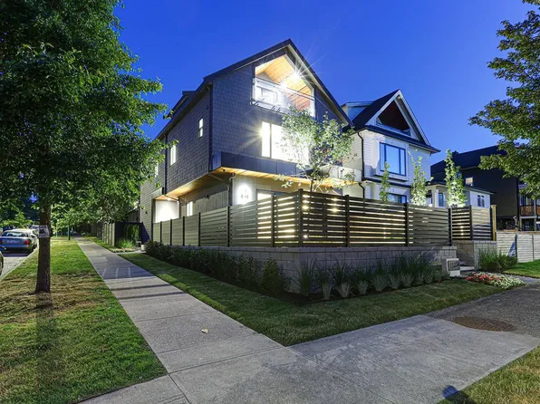 1990 Venables St #1, Vancouver, BC V5L 2H8
