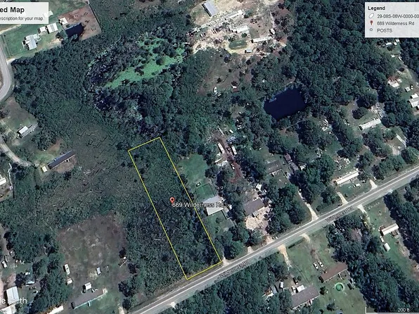 669 Wilderness Rd, Eastpoint, FL 32328