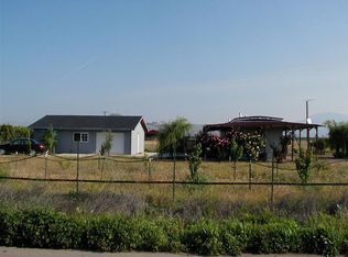 25142 E Lincoln Ave, Orange Cove, CA 93646